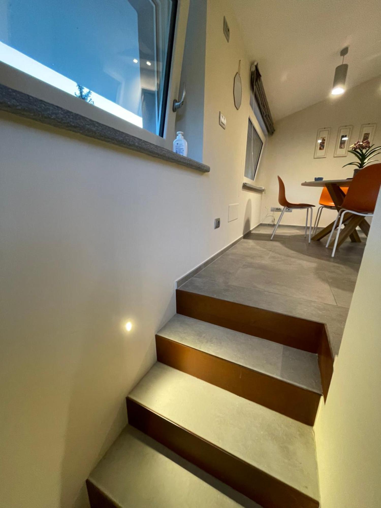 La Casina Di Oscar Ad Ao V Combe Vda 0014 E 00i6 *